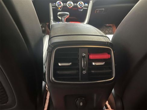 Used 2021 Genesis G70 2.0T image 10