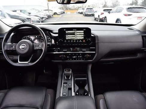 Certified 2023 Nissan Pathfinder SL image 8