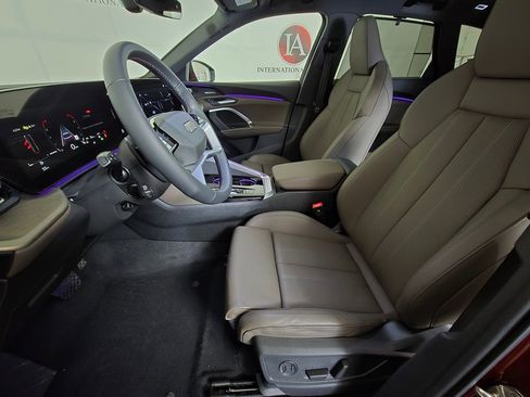 Certified 2025 Audi Q5 Prestige image 16