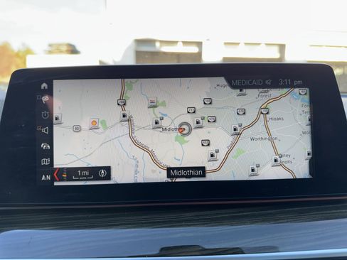 Used 2018 BMW 530i xDrive image 13