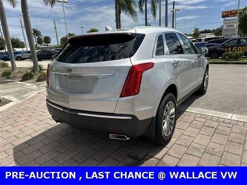 Used 2018 Cadillac XT5 Luxury w/ Driver Awareness Package image 3