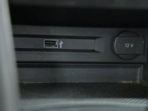 Used 2019 Volkswagen Tiguan S image 20