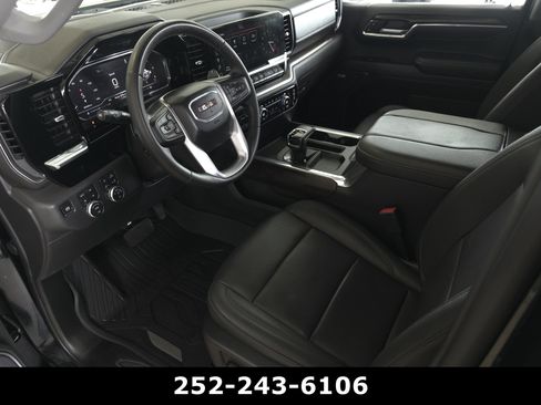 Used 2024 GMC Sierra 1500 SLT w/ SLT Premium Package AWD/4WD image 9