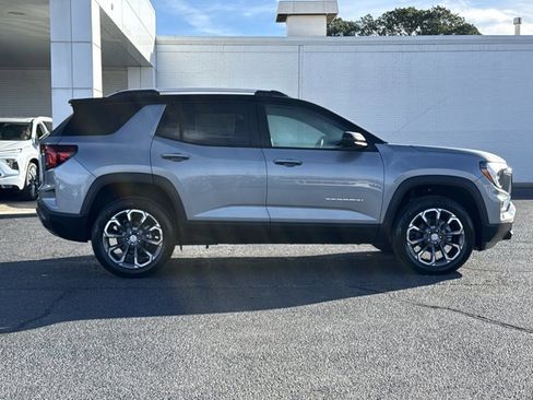 New 2026 GMC Terrain Elevation w/ Elevation Premium Package image 2