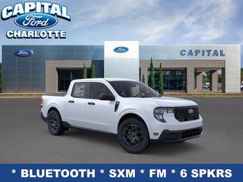 New 2025 Ford Maverick XLT image 8