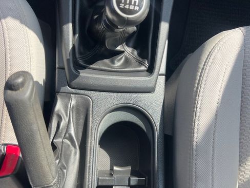 Used 2014 Subaru Forester 2.5i image 34