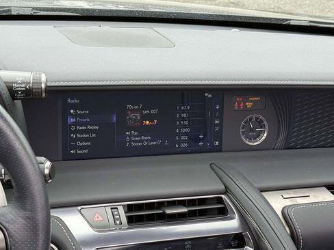 Used 2023 Lexus LC 500 Convertible image 15