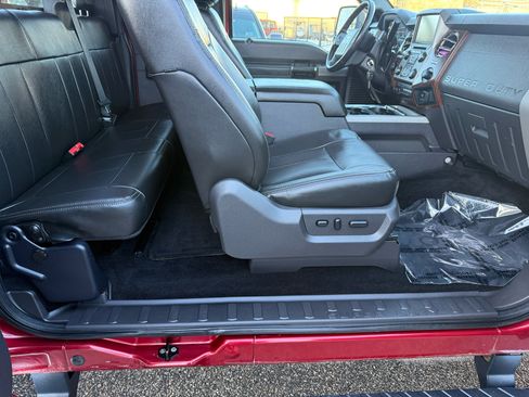Used 2014 Ford F350 Lariat image 26