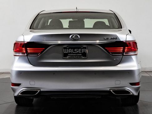 Used 2014 Lexus LS 460 AWD w/ Comfort Package image 7