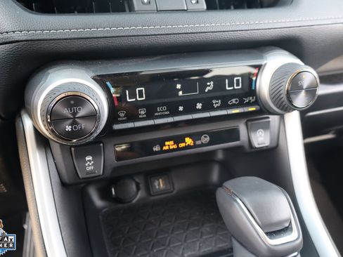 Used 2025 Toyota RAV4 XLE Premium w/ Blackout Package (GST) FWD image 18