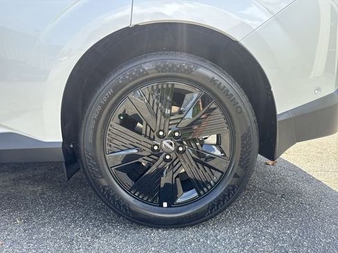 New 2025 Nissan Murano SV image 32