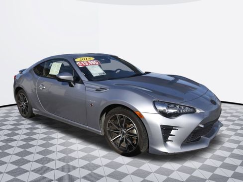 Used 2018 Toyota 86 image 4