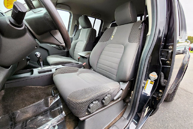 Used 2018 Nissan Frontier PRO-4X AWD/4WD image 21