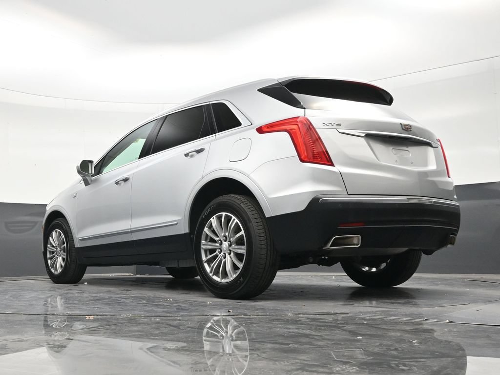Used 2017 Cadillac XT5 Luxury w/ Driver Awareness Package FWD image 22