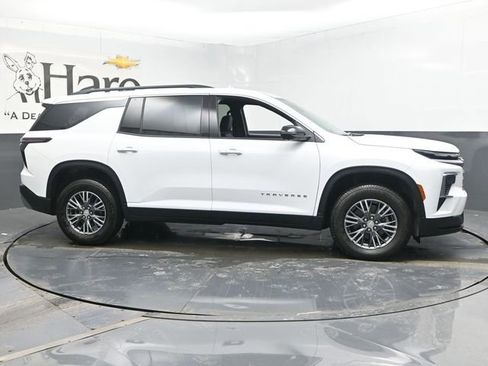 New 2026 Chevrolet Traverse LT w/ Driver Confidence Package image 1