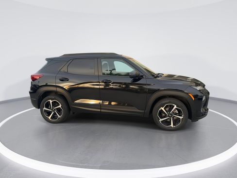 Certified 2022 Chevrolet TrailBlazer RS w/ Convenience Package image 10