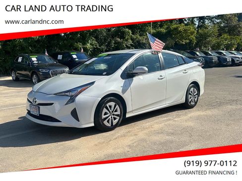 Used 2016 Toyota Prius Three Touring image 1