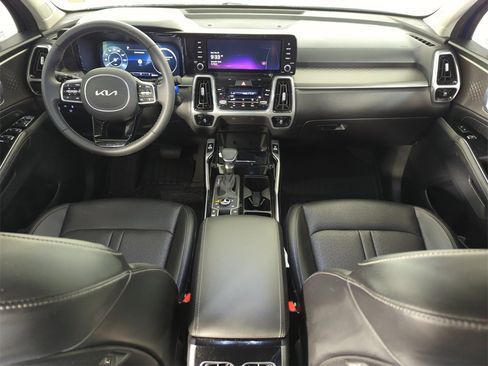 Used 2023 Kia Sorento SX image 15
