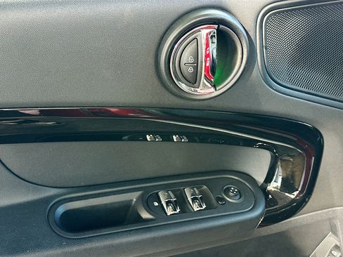 Certified 2024 MINI Cooper Countryman S image 17