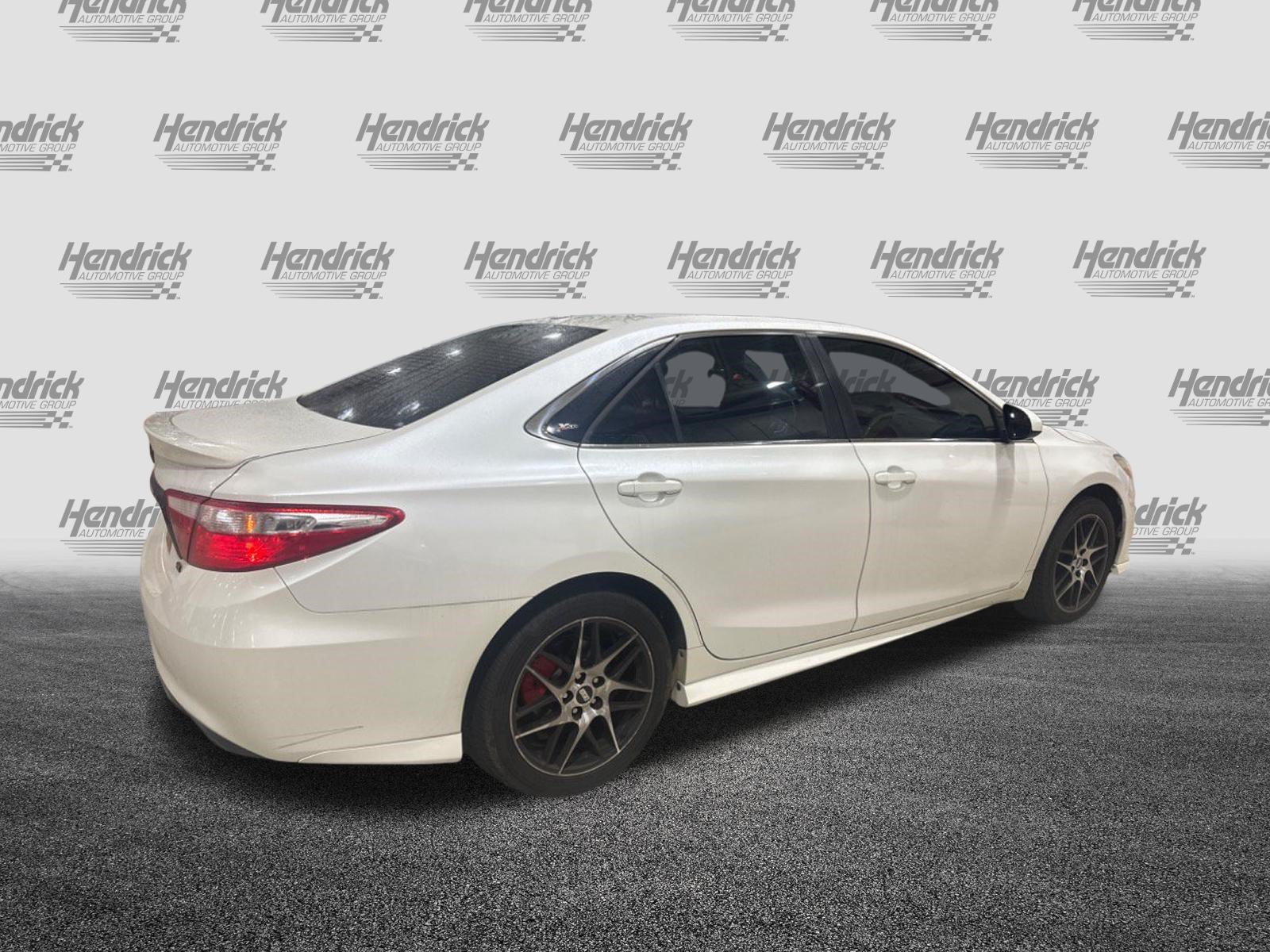 Used 2016 Toyota Camry SE FWD image 46
