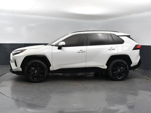 Used 2023 Toyota RAV4 SE w/ Convenience Package AWD/4WD image 2