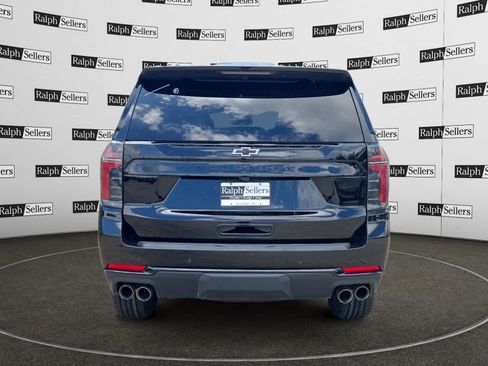 Used 2025 Chevrolet Suburban Z71 AWD/4WD image 5