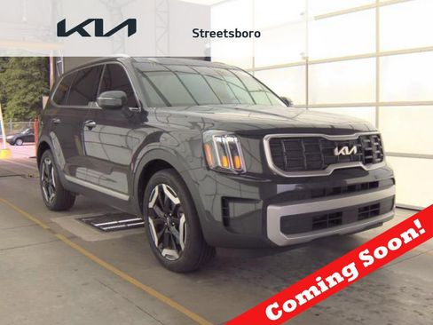 Used 2025 Kia Telluride S FWD image 1