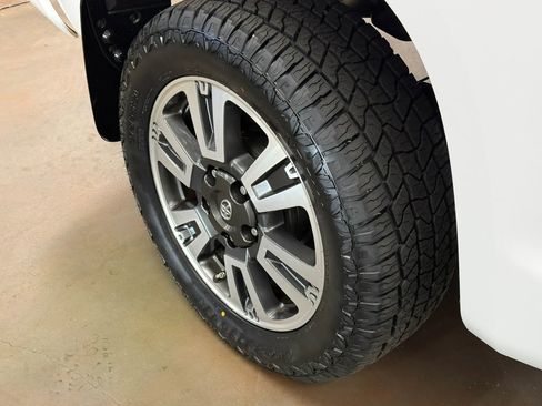 Used 2018 Toyota Tundra SR5 w/ TRD Sport Package AWD/4WD image 38