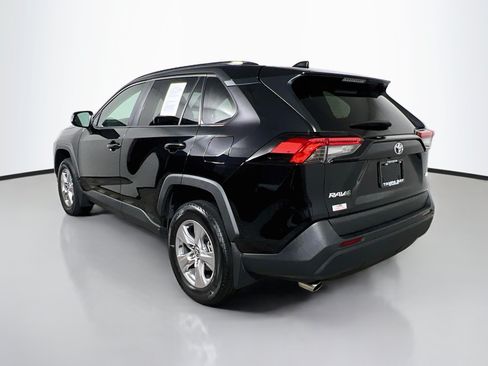 Used 2025 Toyota RAV4 XLE w/ Convenience Package FWD image 9
