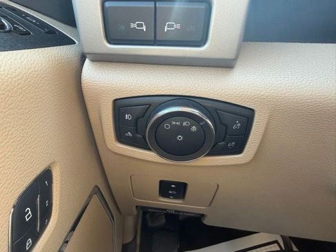 Used 2017 Ford F250 Lariat w/ Chrome Package AWD/4WD image 33