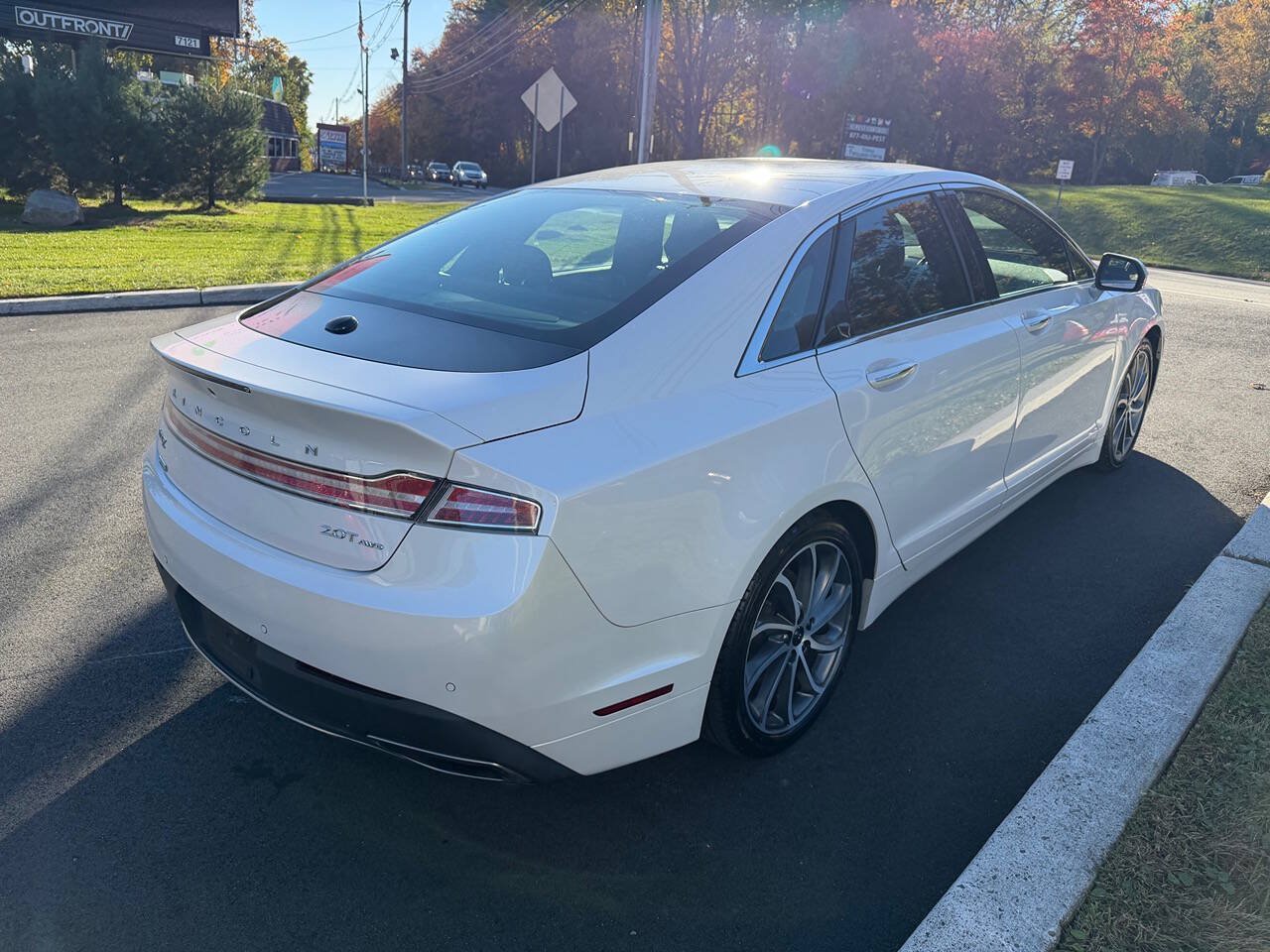 Used 2019 Lincoln MKZ Reserve w/ Reserve Plus Package AWD/4WD image 5