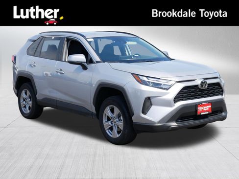 Certified 2025 Toyota RAV4 XLE AWD/4WD image 1