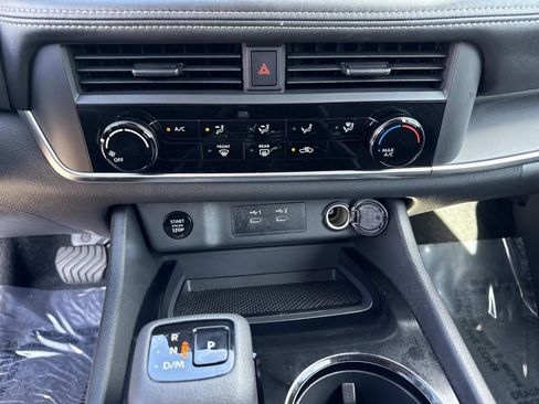 Certified 2025 Nissan Rogue S image 25