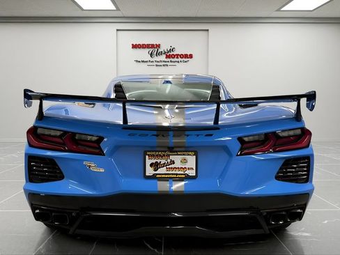 Used 2022 Chevrolet Corvette Stingray Premium Cpe w/ Z51 Performance Package RWD image 6
