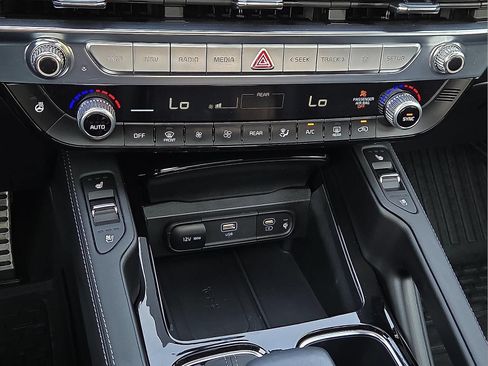 Used 2025 Kia Telluride SX Prestige X-Line AWD/4WD image 18