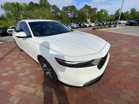 Used 2023 Honda Accord EX-L image 4