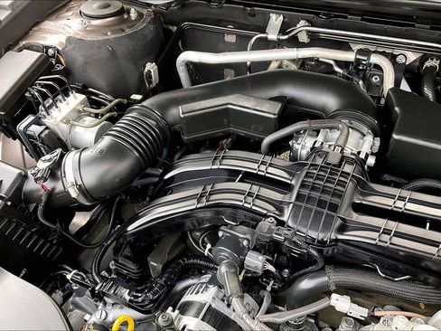 Used 2022 Subaru Outback Premium image 32