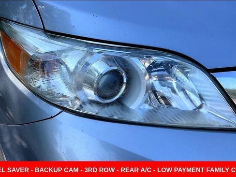 Used 2013 Toyota Sienna LE FWD image 30