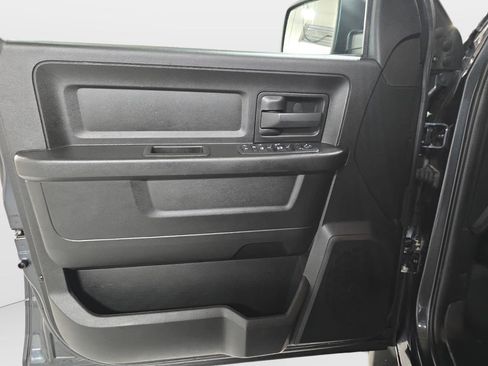 Used 2019 RAM 1500 Express w/ Wheel & Sound Group AWD/4WD image 9