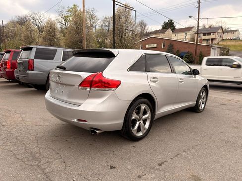 Used 2010 Toyota Venza image 5