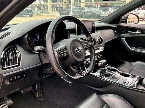 Used 2020 Kia Stinger GT-Line image 15
