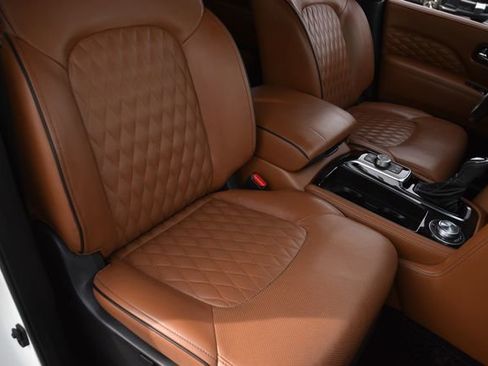 Certified 2023 INFINITI QX80 Sensory w/ All-Season Package AWD/4WD image 35