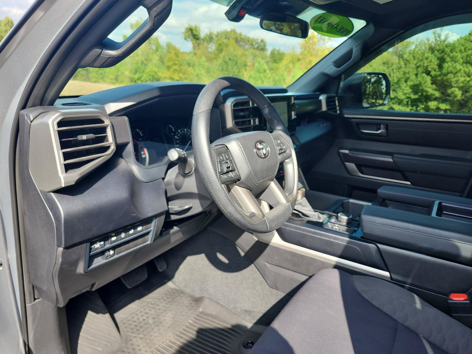 Used 2025 Toyota Tundra SR5 AWD/4WD image 15