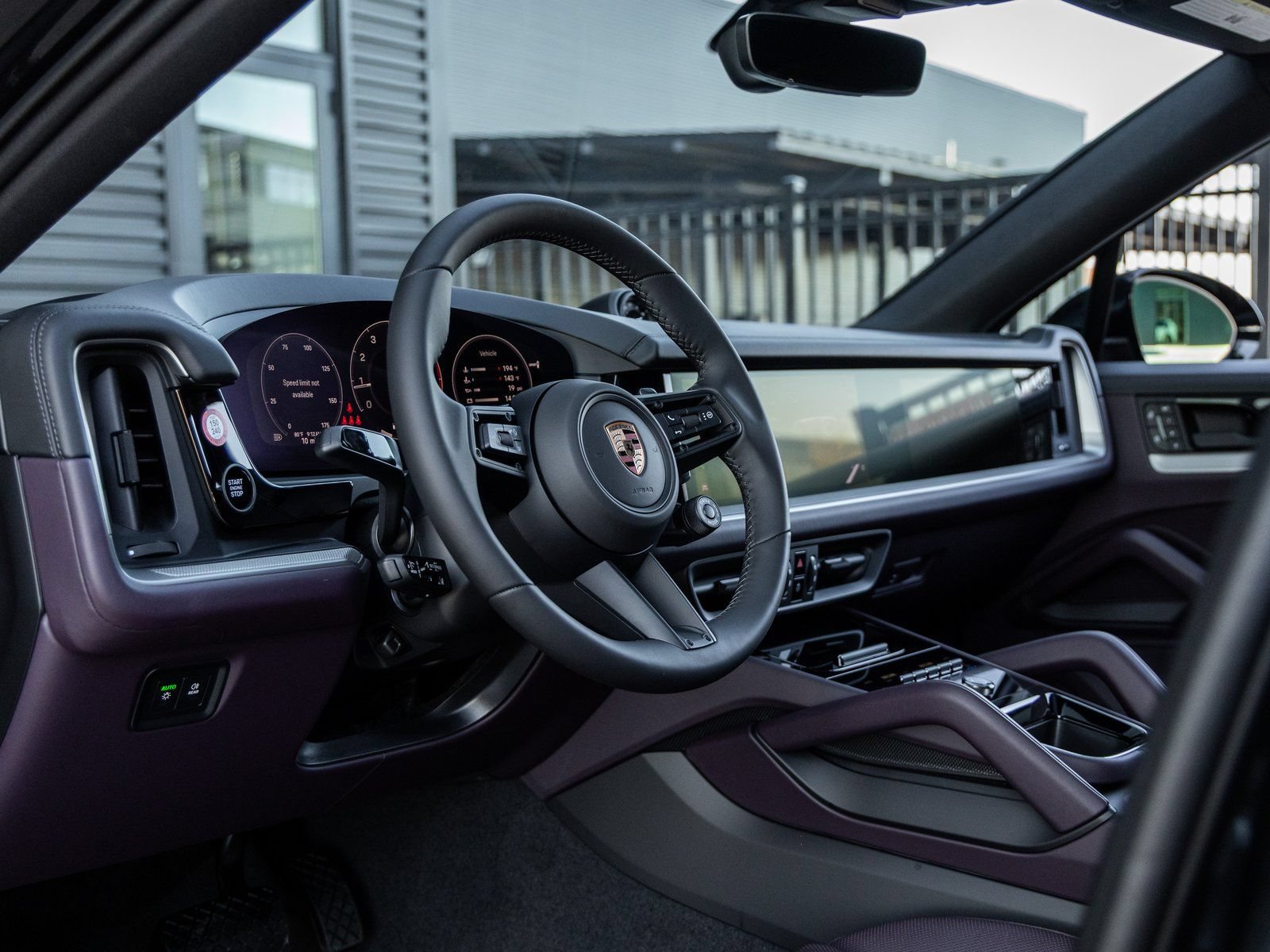 Certified 2026 Porsche Cayenne Coupe AWD/4WD image 4