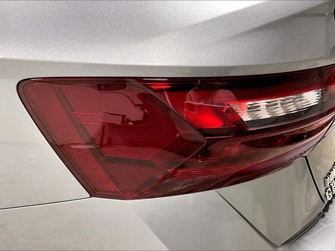 Used 2025 Volkswagen Jetta SEL image 39