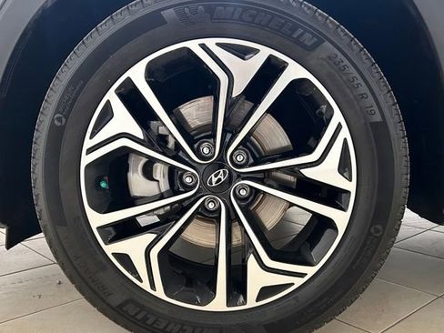 Used 2020 Hyundai Santa Fe Limited FWD image 9