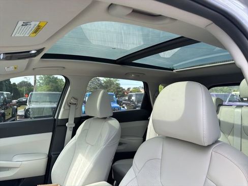 Used 2025 Kia Sorento S w/ Panoramic Sunroof Package image 28