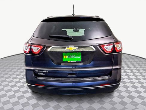 Used 2017 Chevrolet Traverse LS image 7