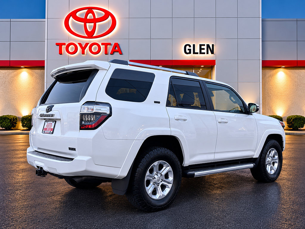 Certified 2020 Toyota 4Runner SR5 Premium w/ Moonroof Package AWD/4WD image 7