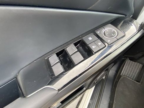 Used 2024 Lexus IS 300 F Sport image 17